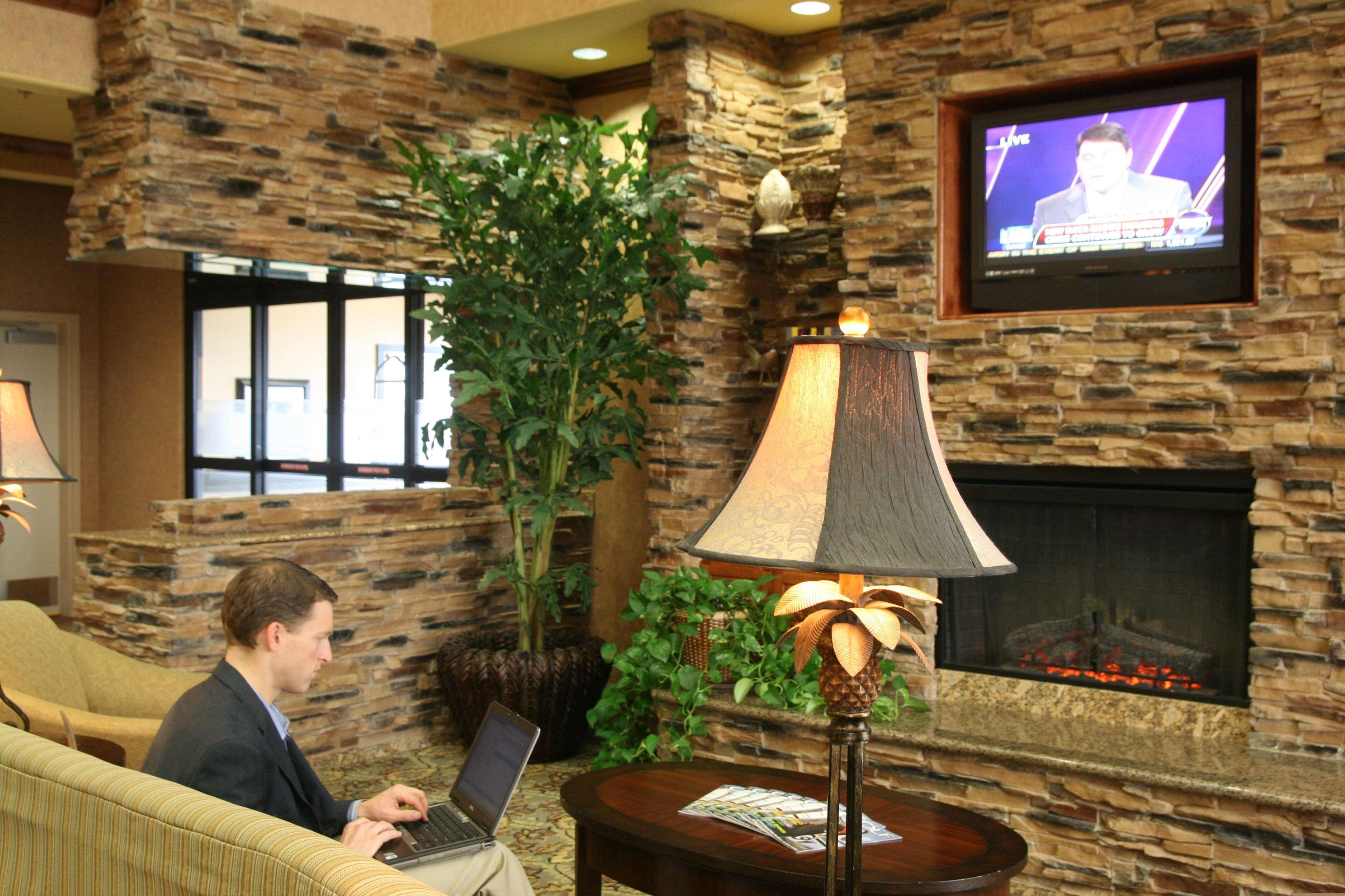Hampton Inn & Suites Φάρμινγκτον Εσωτερικό φωτογραφία