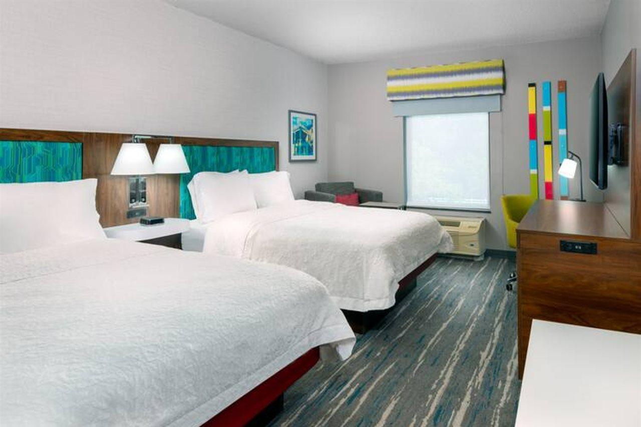 Hampton Inn & Suites Φάρμινγκτον Εξωτερικό φωτογραφία